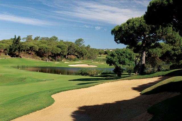 San Lorenzo Golf Course lake and bunker